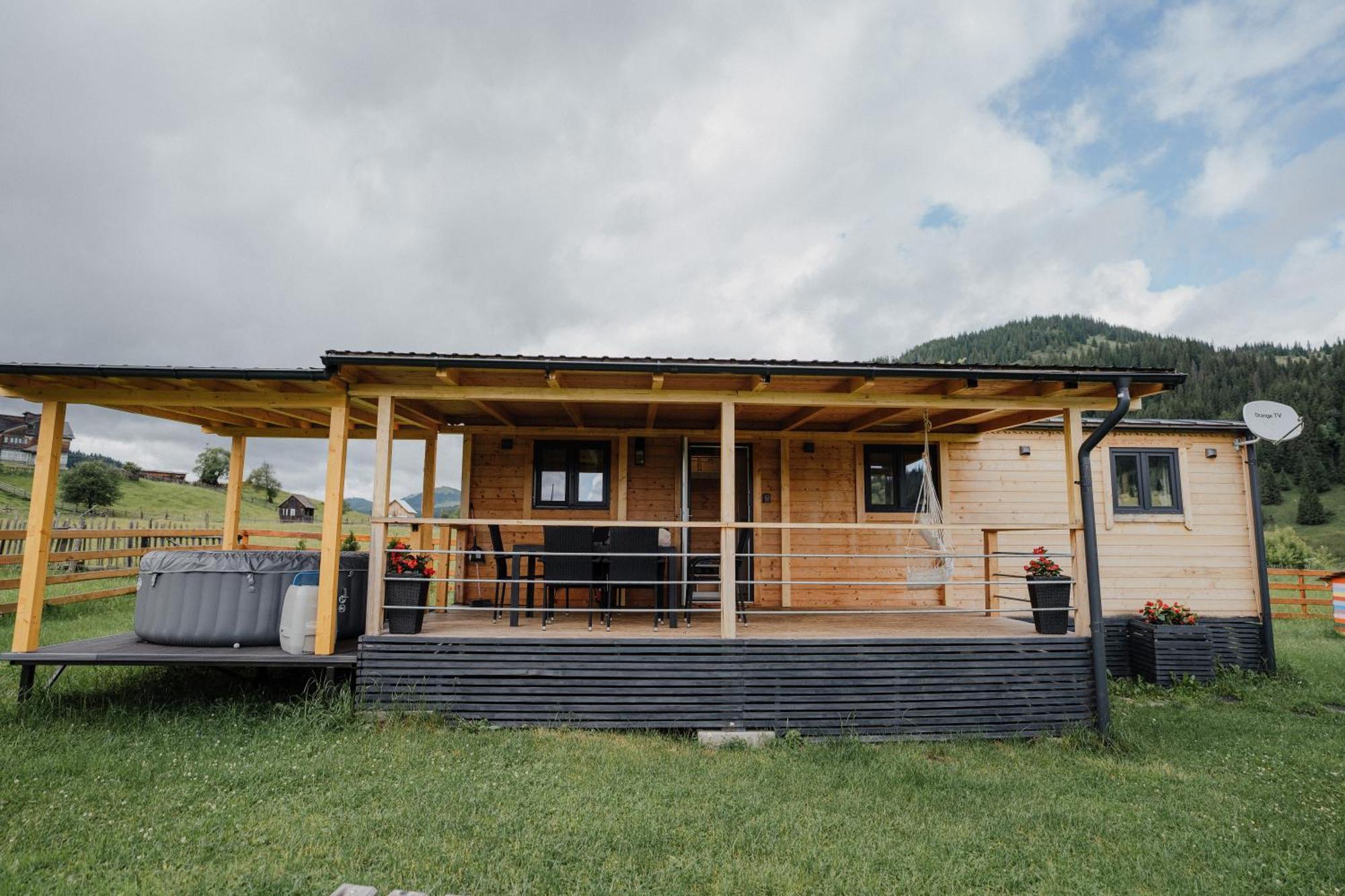 La Casuta din Ciocanesti Art Exterior foto